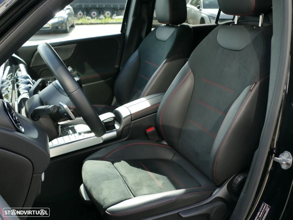 Mercedes-Benz GLB 180 d AMG Line - 27