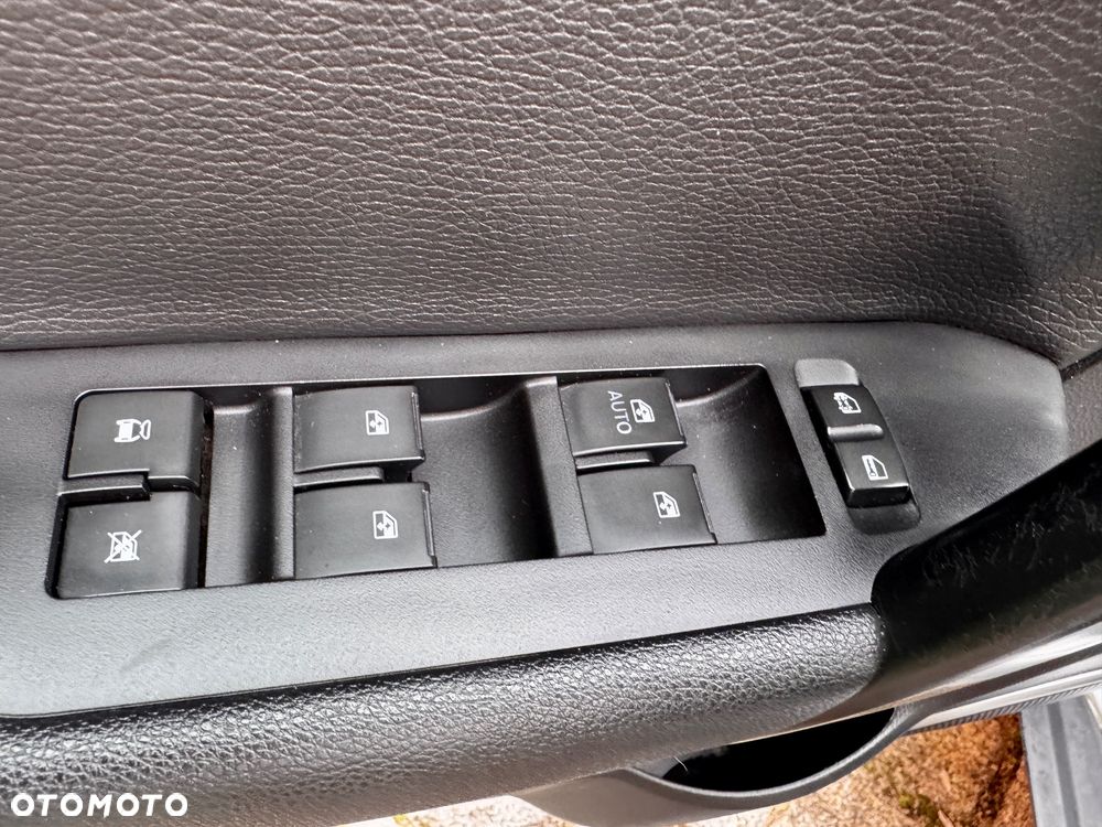 Chevrolet Captiva 2.2 4WD Automatik LTZ - 13