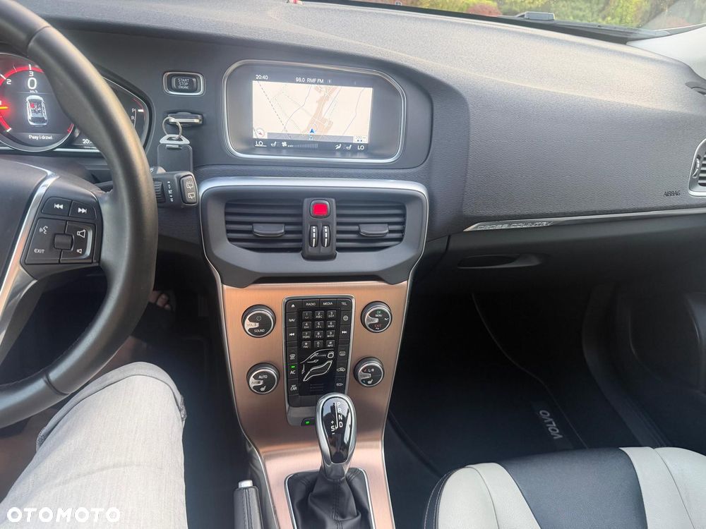 Volvo V40 D4 Geartronic Ocean Race - 28
