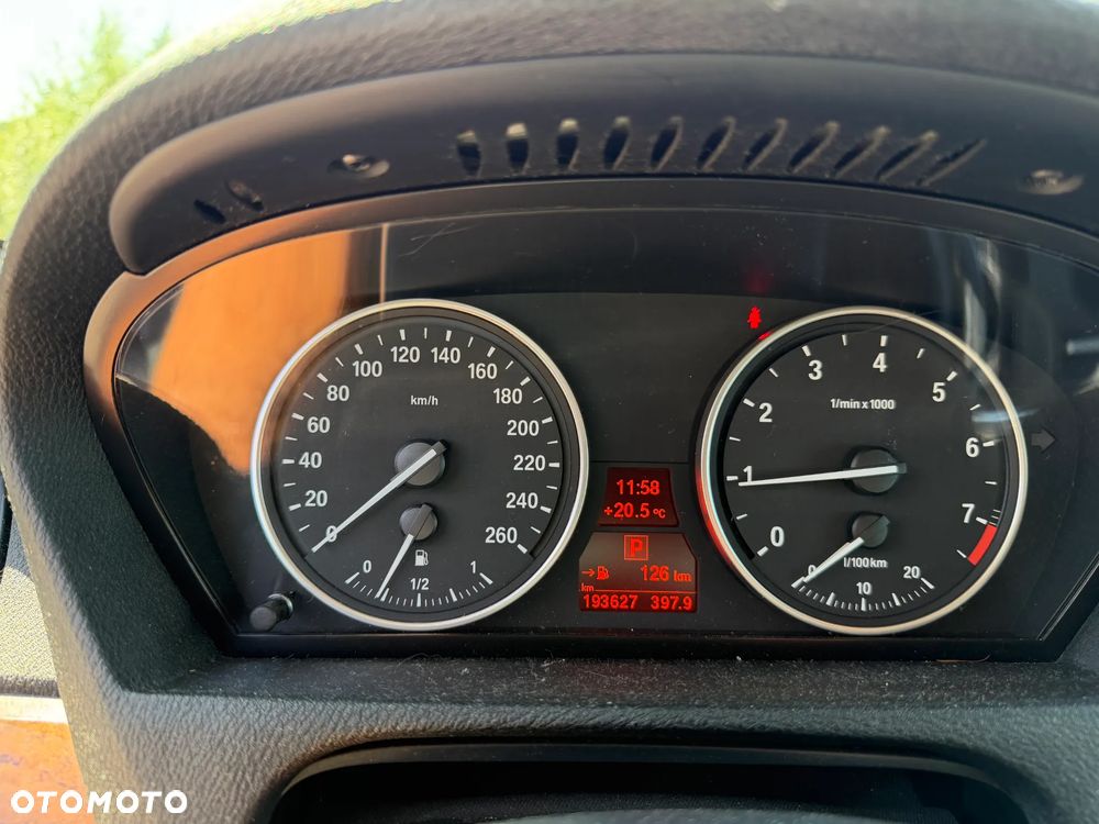BMW X5 3.5i xDrive - 16