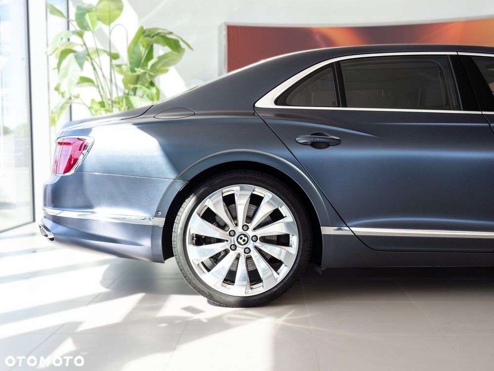 Bentley Flying Spur - 6