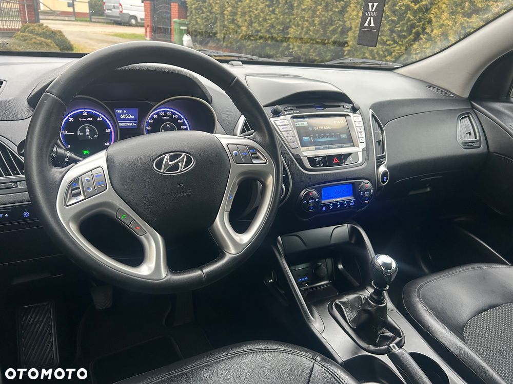 Hyundai ix35 1.7 CRDi 2WD blue Style - 32