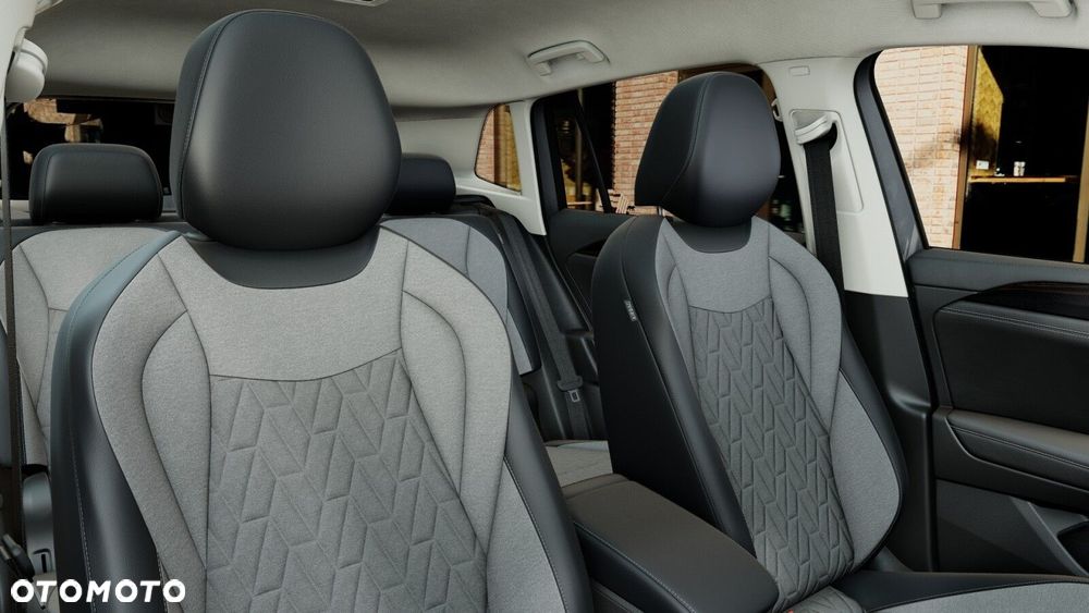 Volkswagen Tiguan - 11