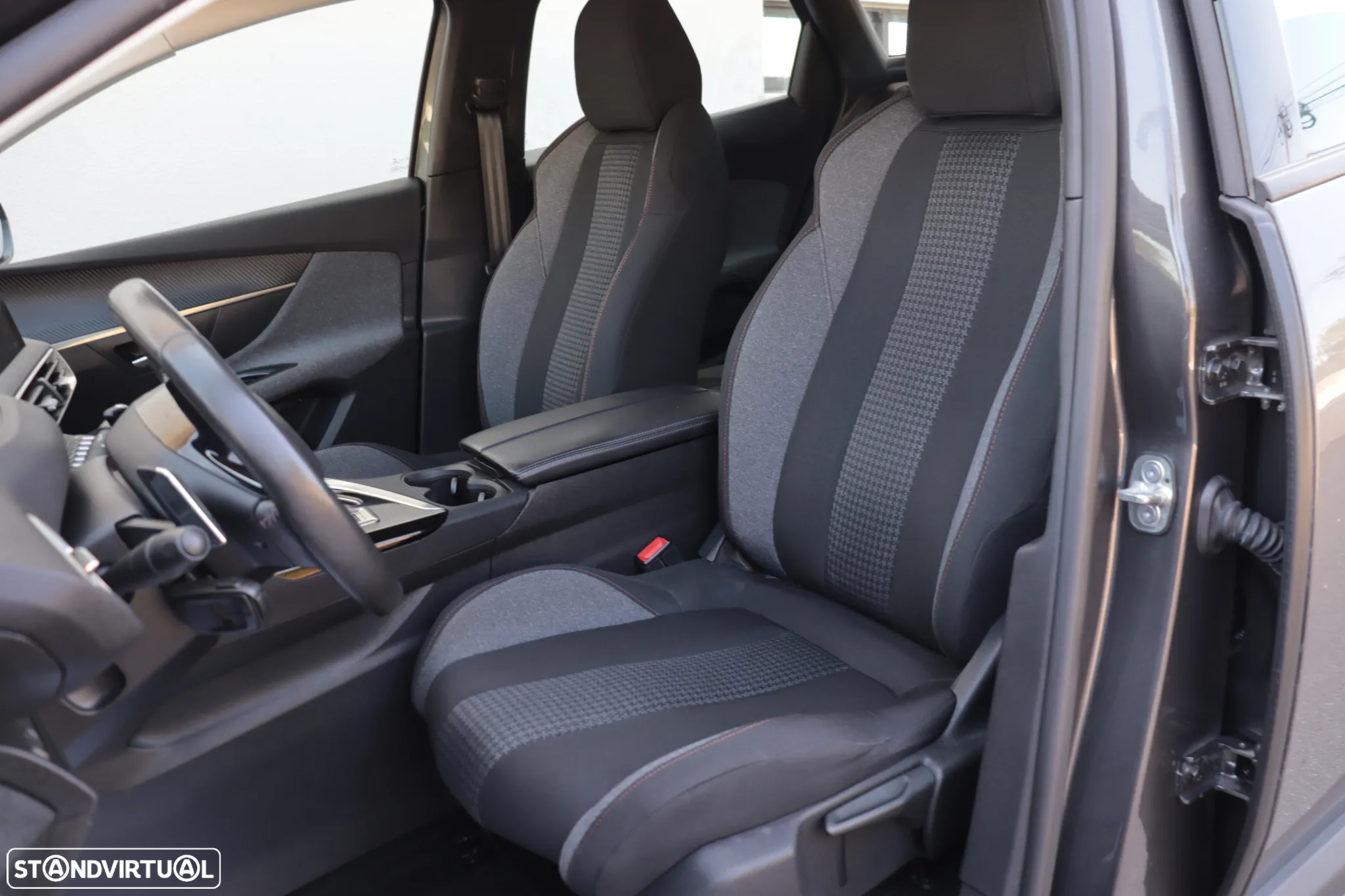 Peugeot 3008 PureTech 130 Stop & Start GPF EAT8 Active - 13