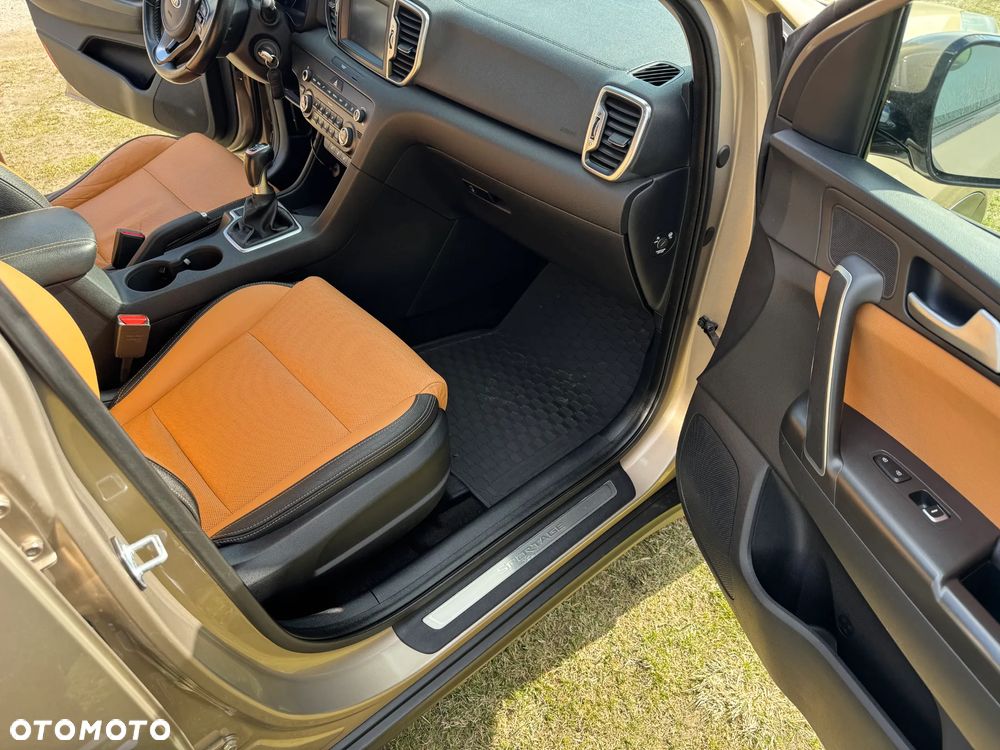 Kia Sportage 1.6 GDI 2WD DREAM-TEAM EDITION - 16