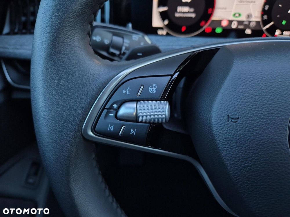 Skoda Superb 2.0 TDI SCR Selection DSG - 21