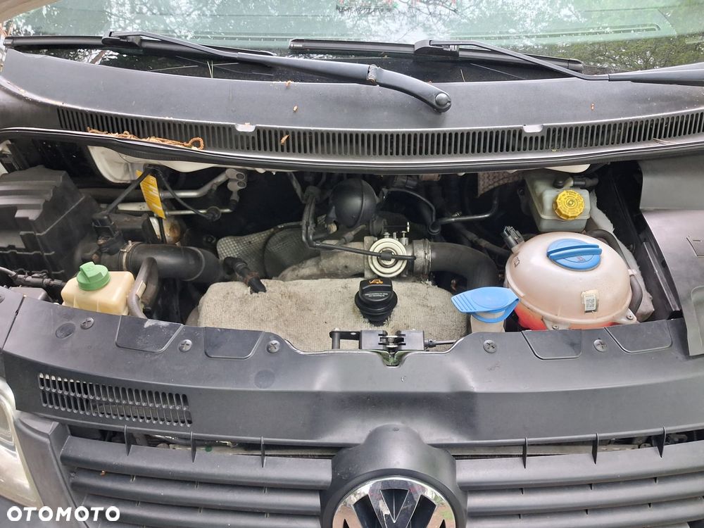 Volkswagen T5 - 16