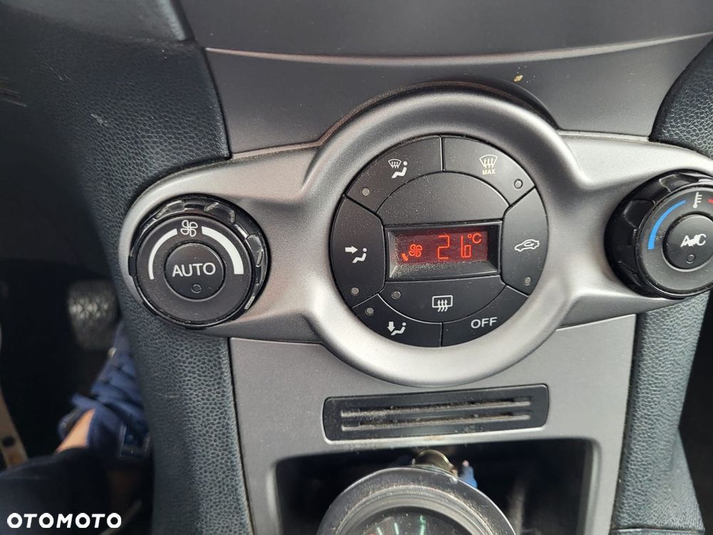 Ford Fiesta 1.25 Ambiente - 6