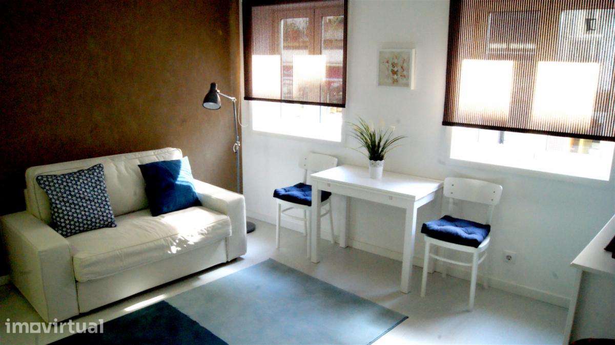 Apartamento com 2 quartos - localizado em Paranhos Porto - Grande imagem: 3/7