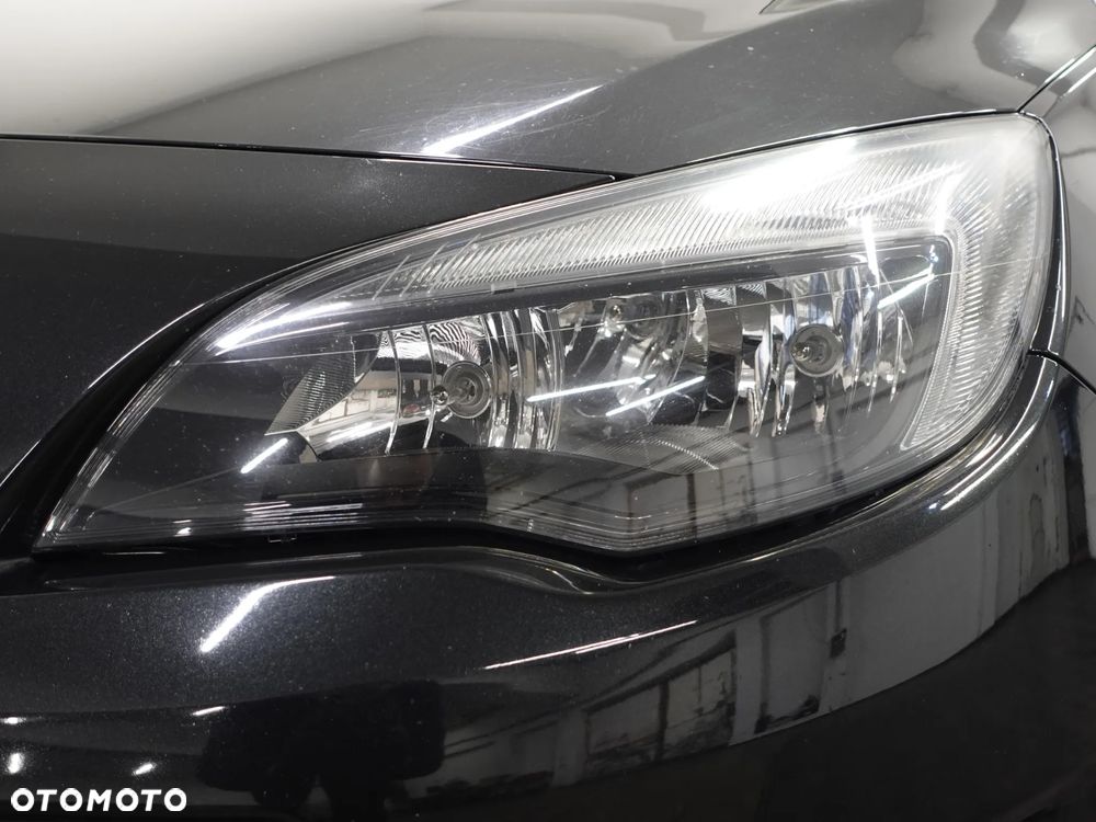 Opel Astra 1.4 150 Jahre - 14