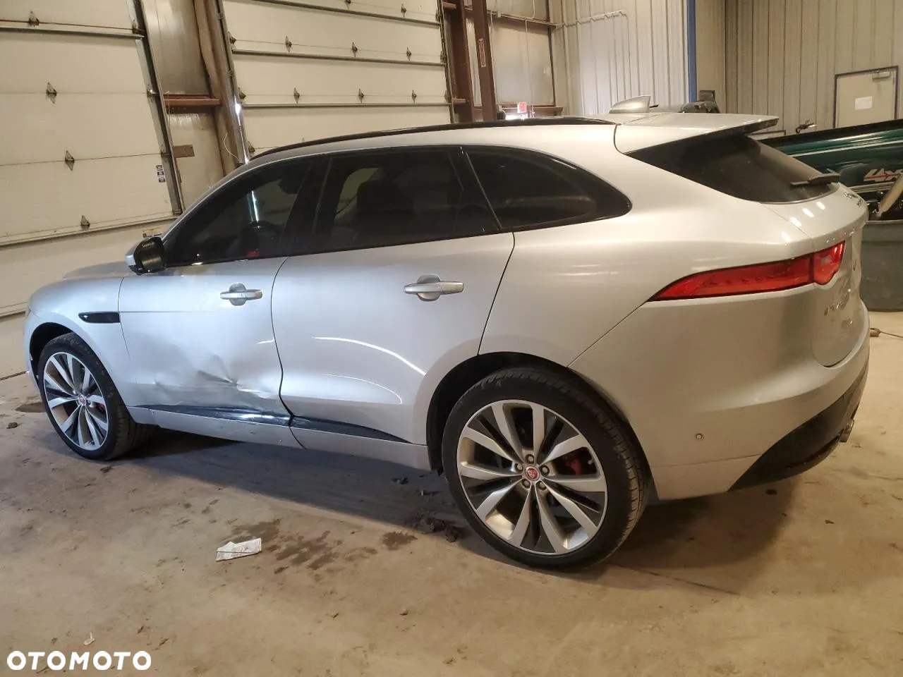 Jaguar F-Pace S AWD - 3