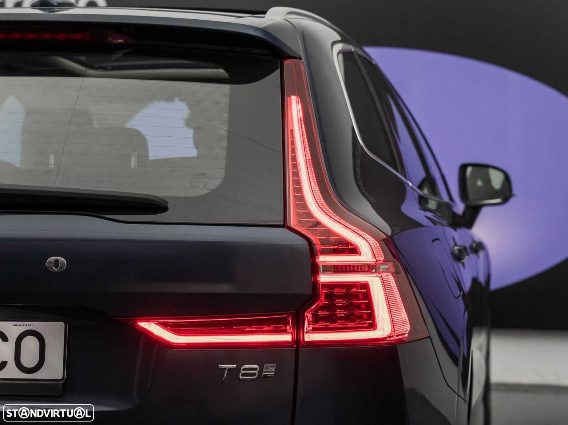 Volvo XC 60 2.0 T8 PHEV Momentum Plus AWD - 10