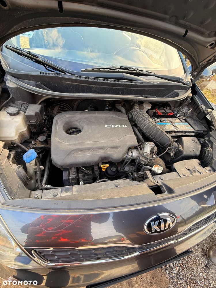Kia Rio 1.1 CRDI Attract - 9