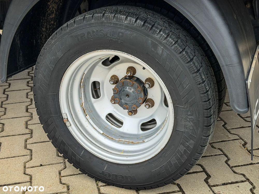 Iveco Daily 35C16H Kontener + Winda - 17