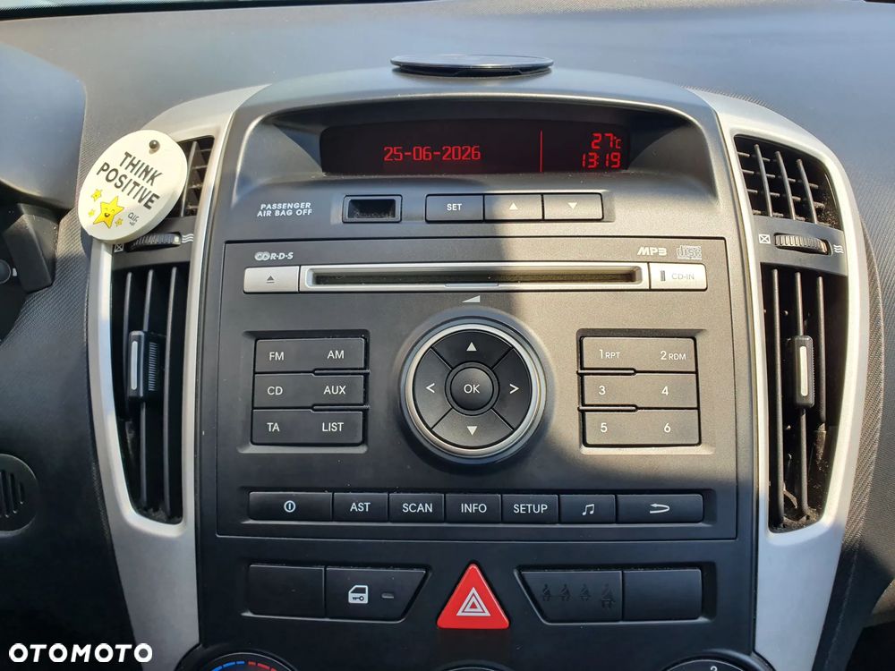 Kia Ceed 1.6 M - 19