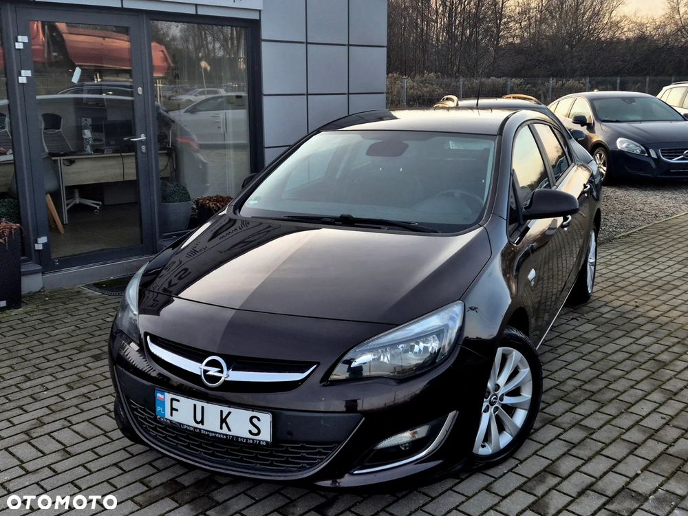 Opel Astra 1.4 Turbo 150 Jahre - 8