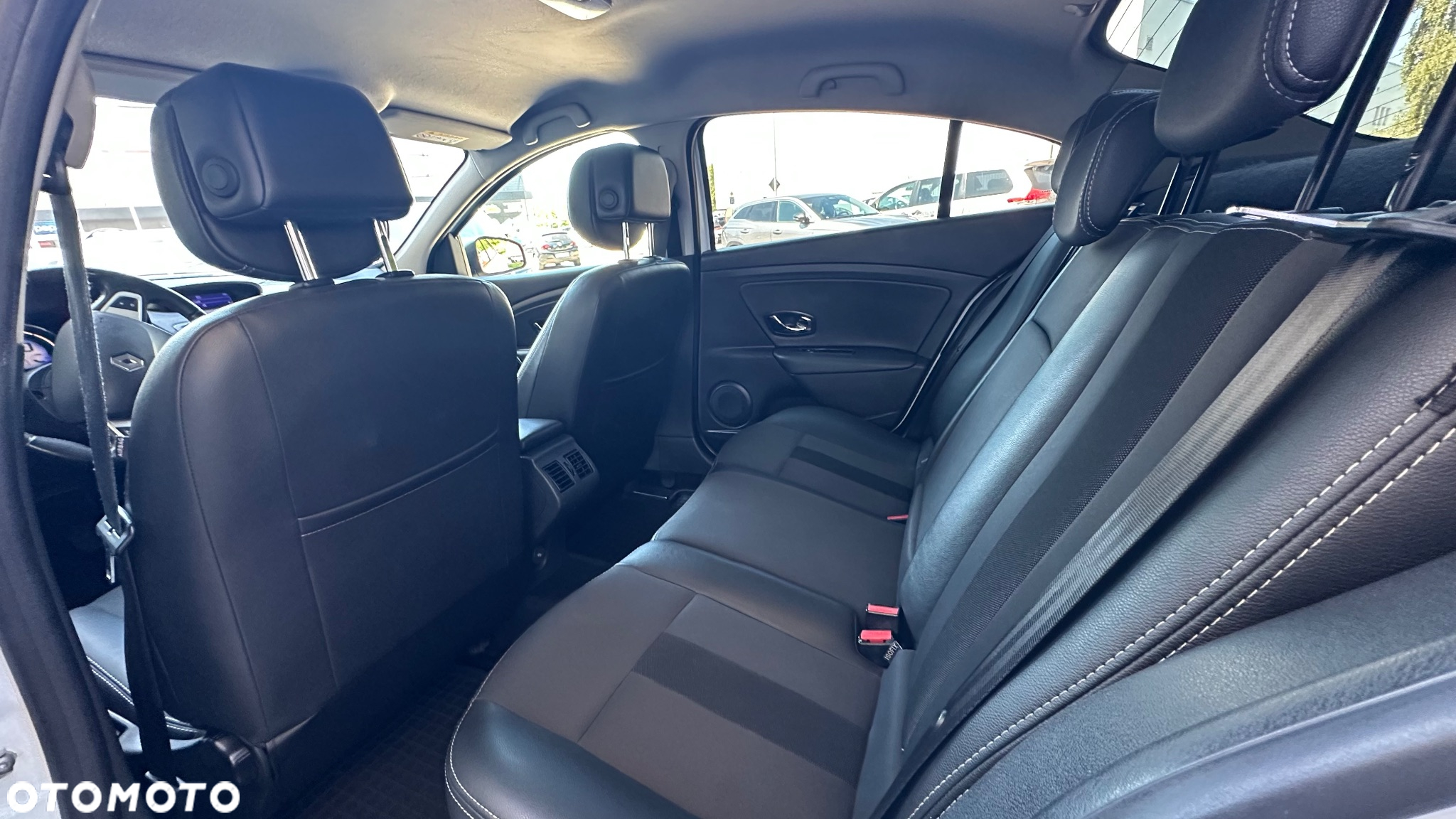 Renault Fluence 1.5 dCi Life - 12