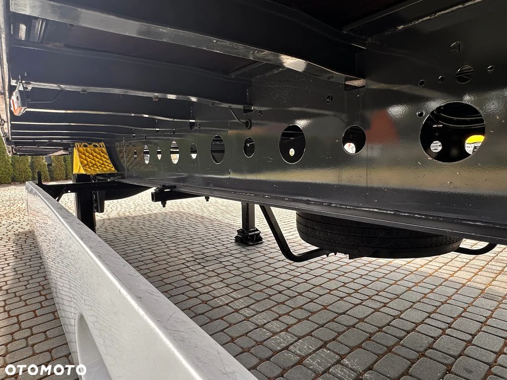 Wielton FIRANKA / STANDARD / DACH PODNOSZONY DO JAZDY / - 24