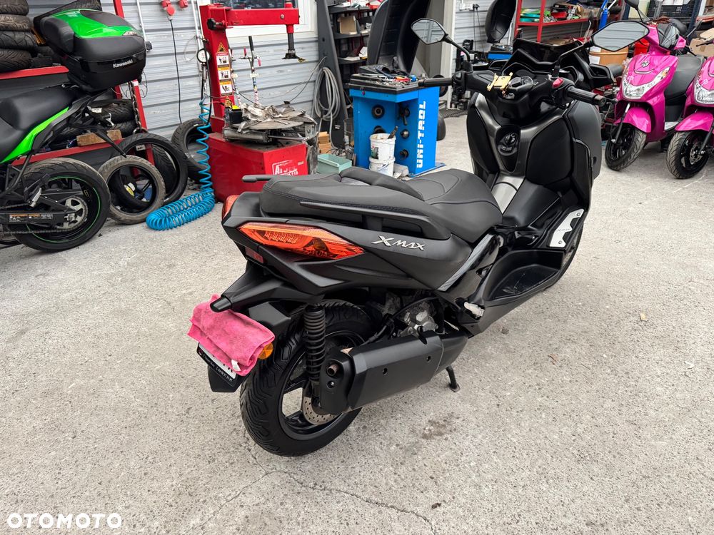 Yamaha X-max - 6