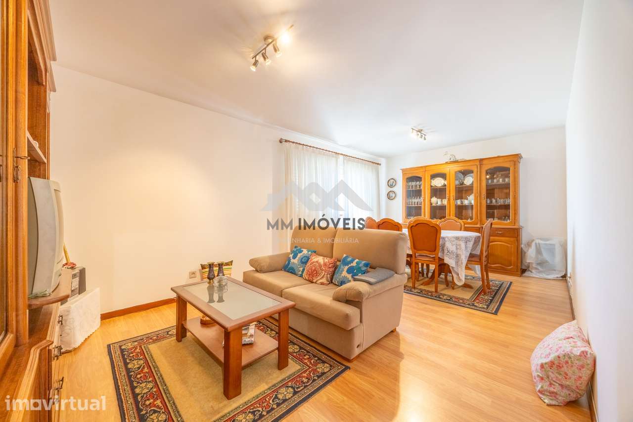 Apartamento T2 Perafita | 3 Frentes | Bom Estado - Grande imagem: 2/22
