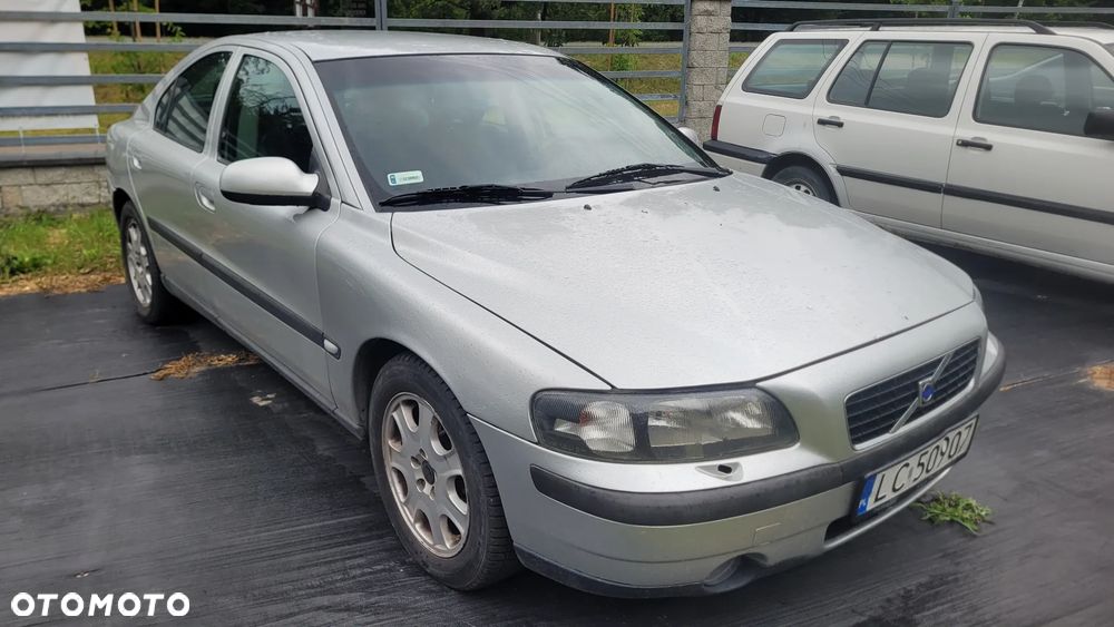 Volvo S60 2.0T Black Edition - 1