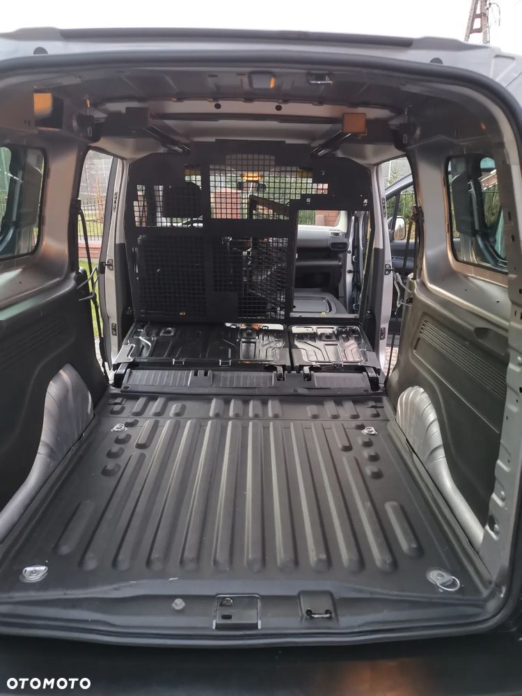 Opel Combo XL 1.5 CDTI Essentia S&S - 29