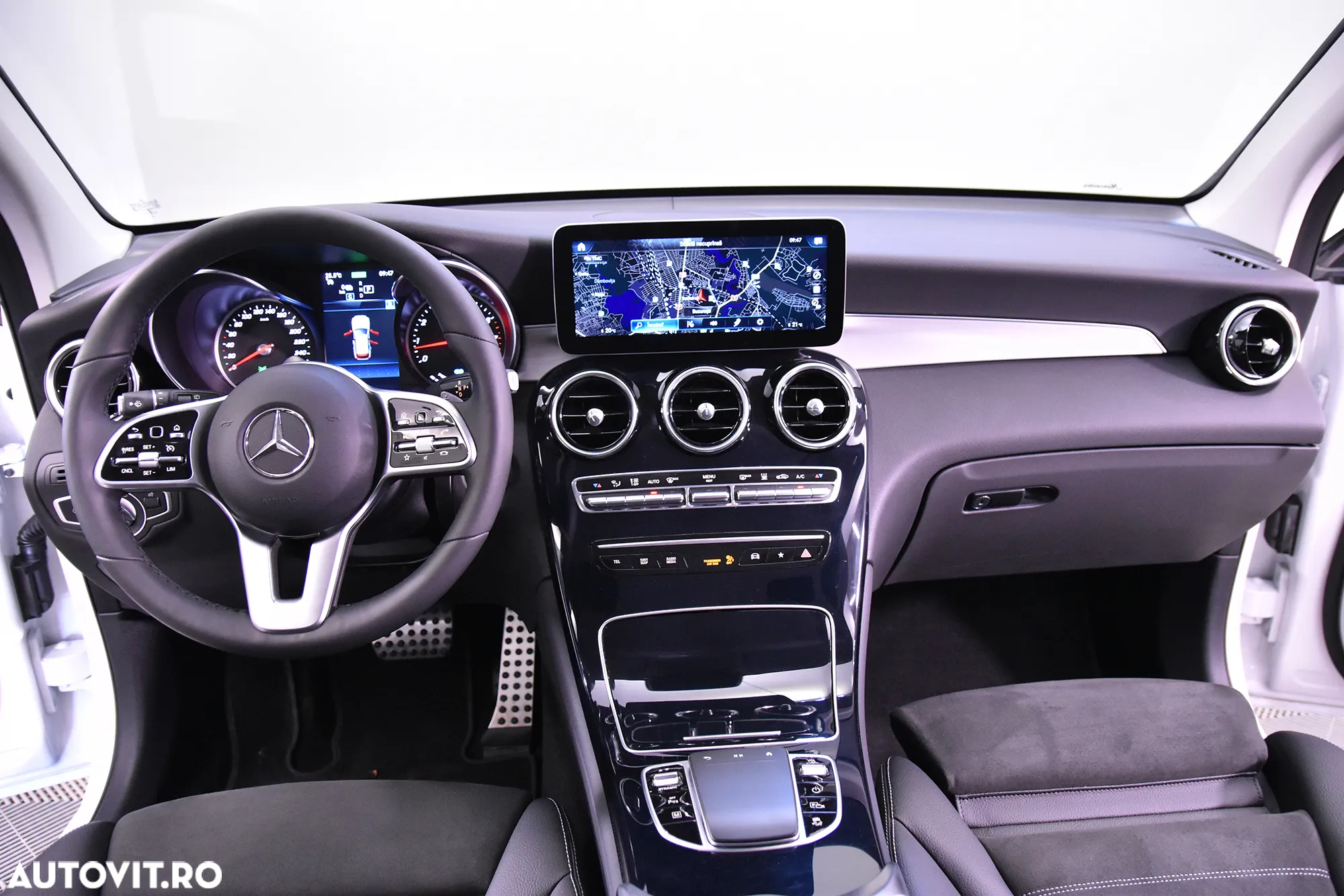Mercedes-Benz GLC 300 e 4MATIC - 10
