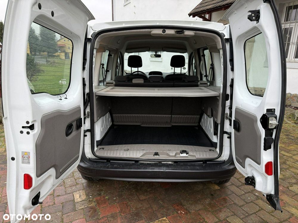 Renault Kangoo 1.6 8V 90 Happy Family - 8