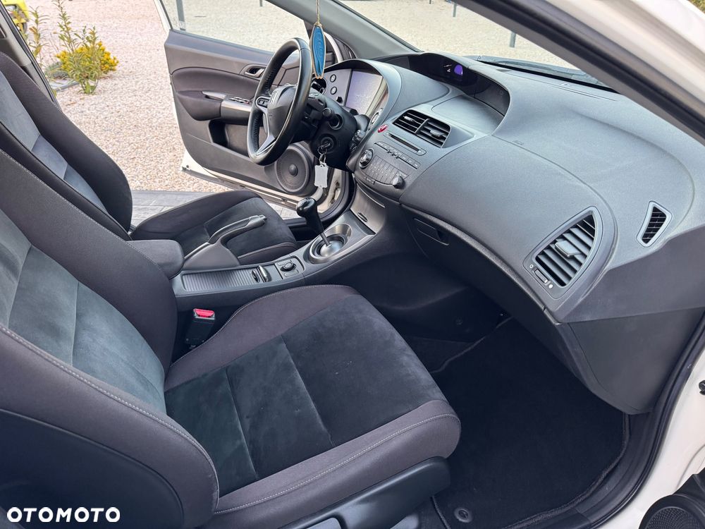 Honda Civic 1.8i-VTEC Sport - 26