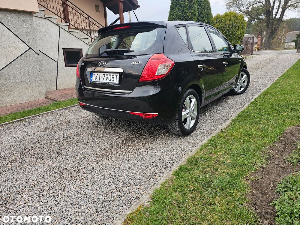 Kia Ceed 1.4 CVVT Attract - 4