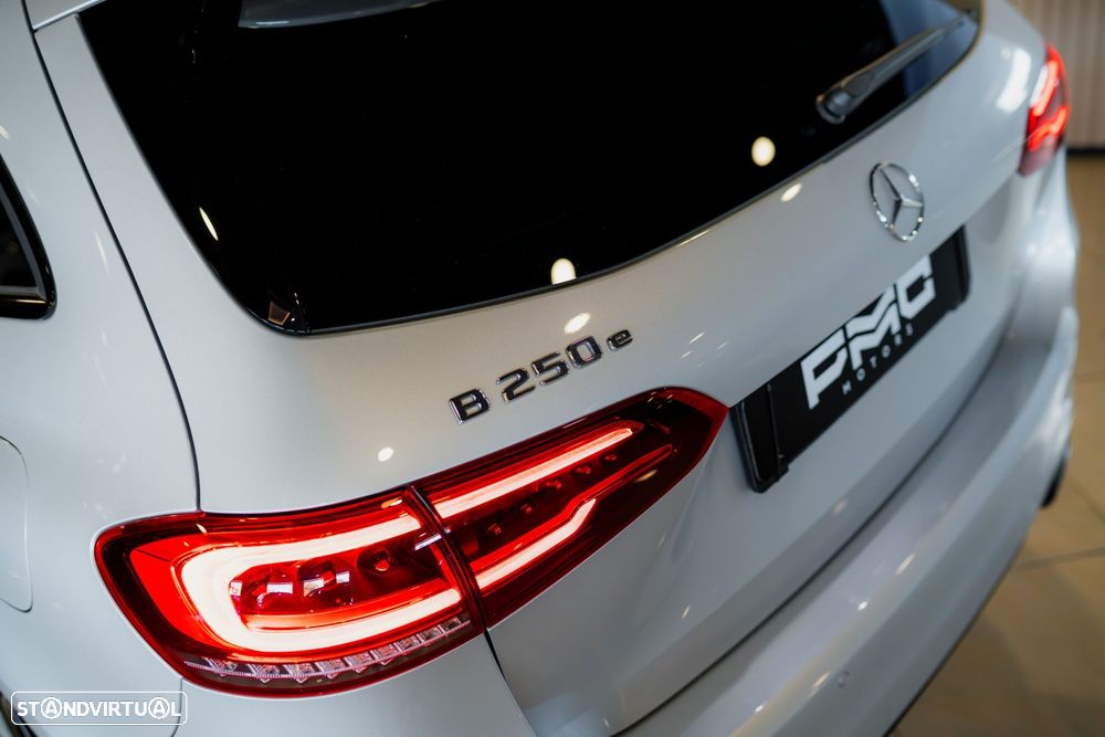 Mercedes-Benz B 250 e AMG Line - 16