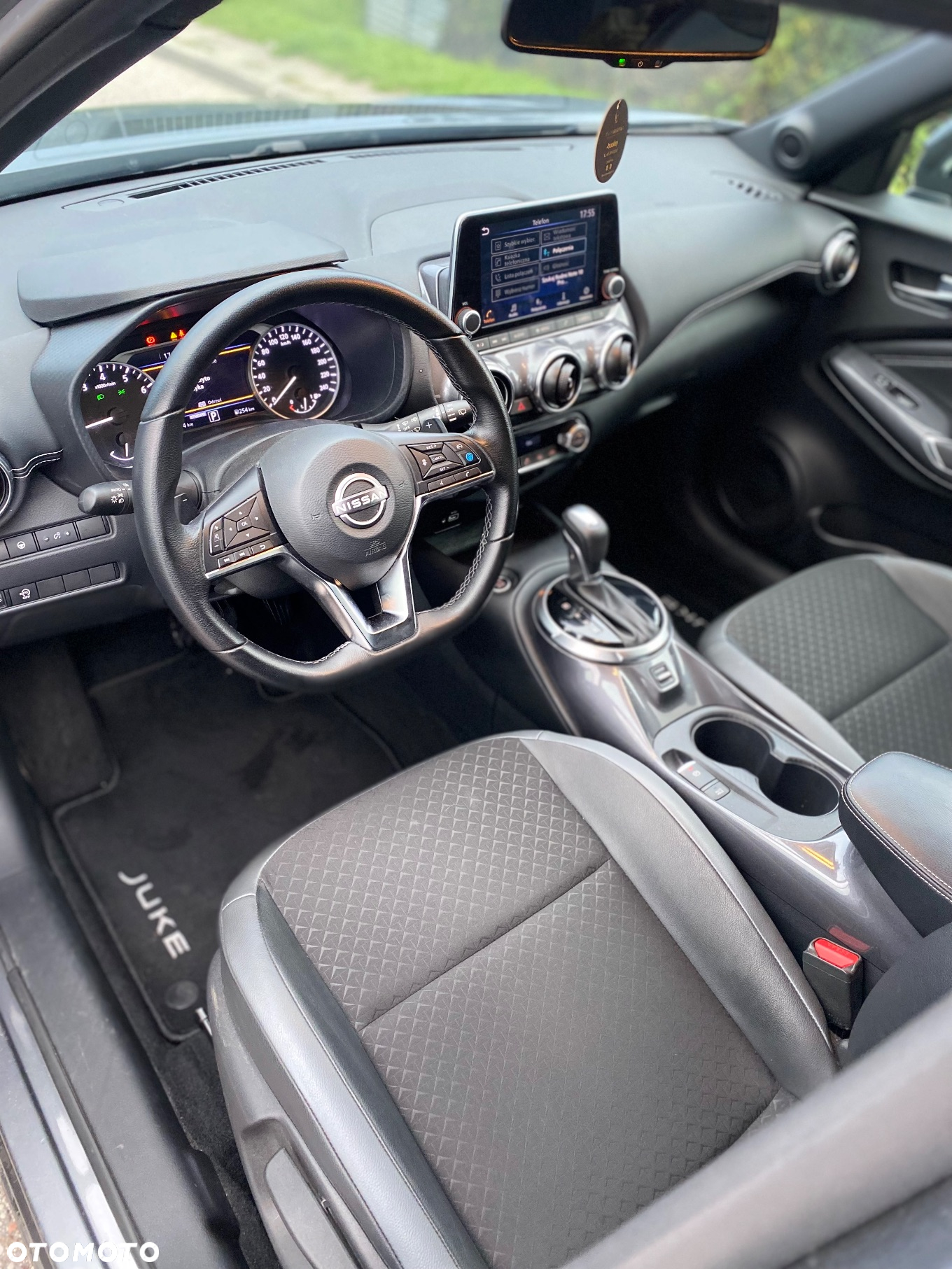 Nissan Juke 1.0 DIG-T N-Connecta DCT - 15