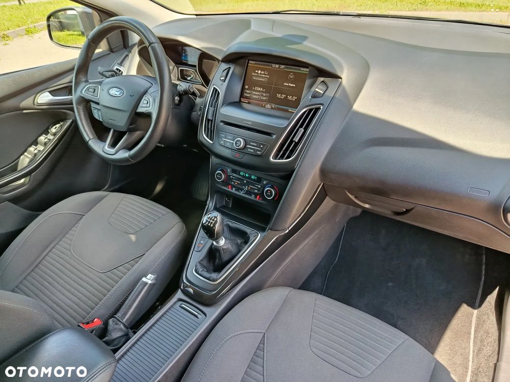 Ford Focus 2.0 TDCi Titanium ASS - 29