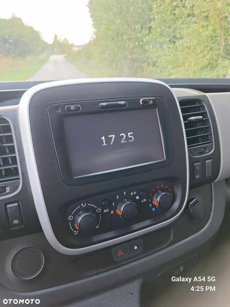 Renault Trafic - 9