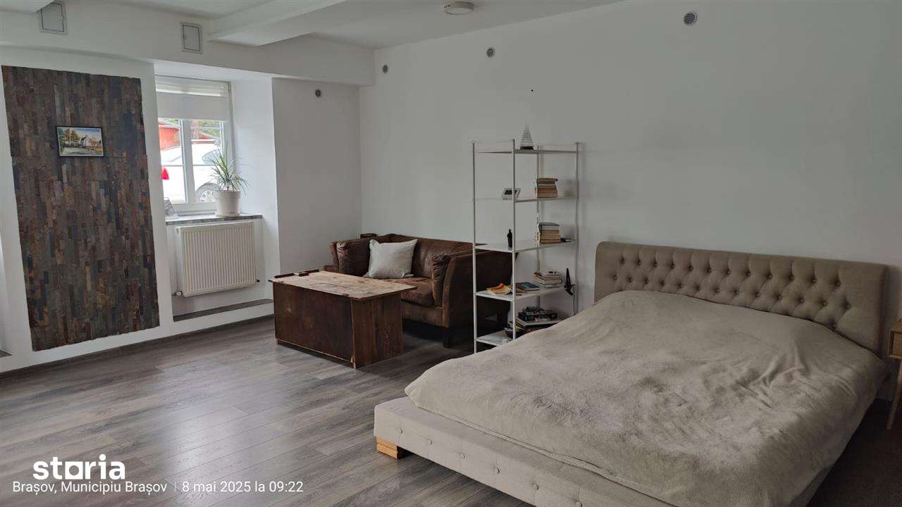 Studio elegant de închiriat în Schiller Residence–Centrul Vechi Brașov - Imagine principală: 3/5