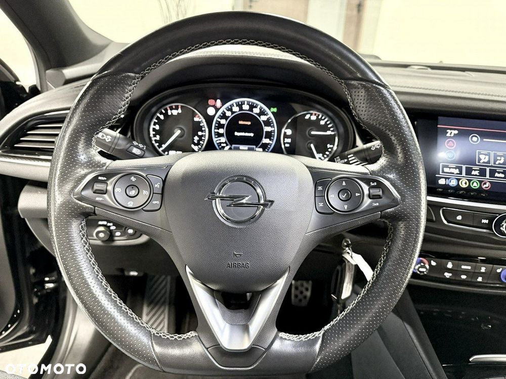 Opel Insignia - 18