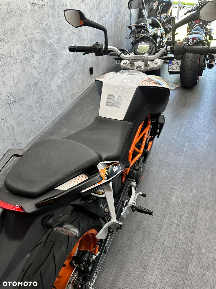 KTM Duke 390 - 19