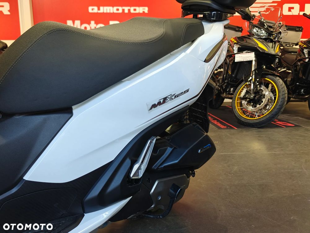 QJMOTOR MTX 125 - 2