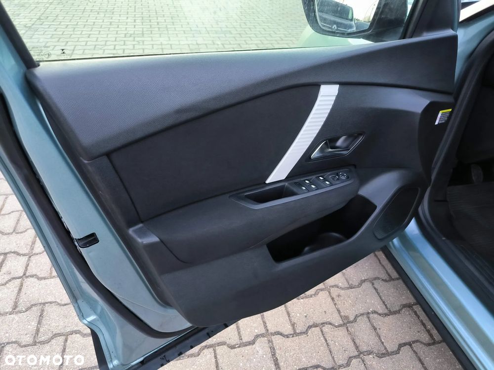 Citroën C4 PureTech 100 Stop&Start LIVE PACK - 28