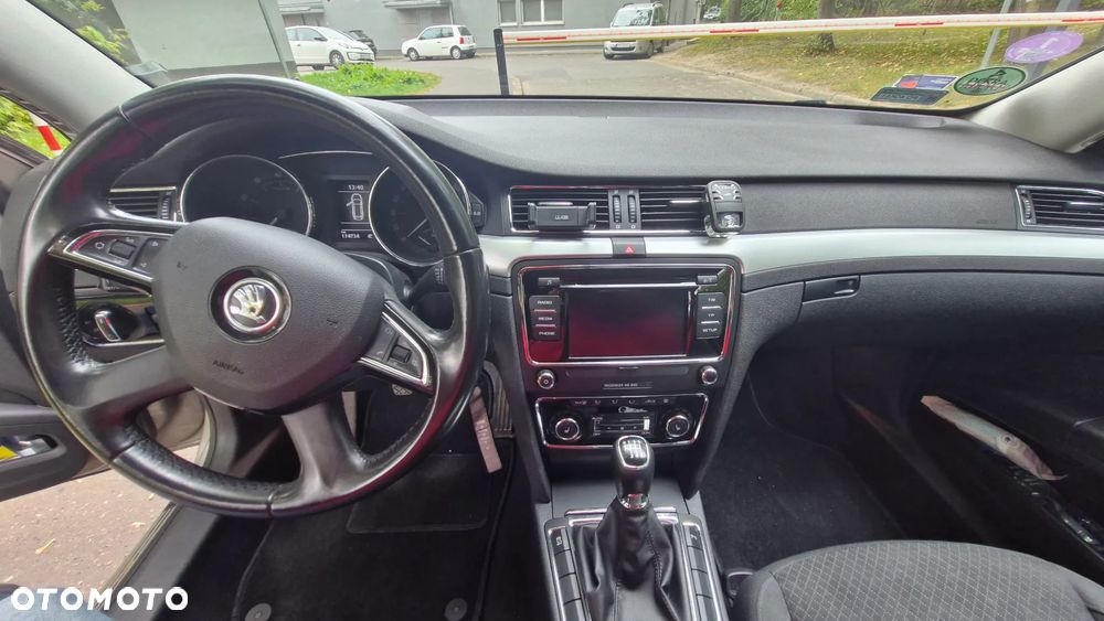 Skoda Superb 1.8 TSI Ambition - 9