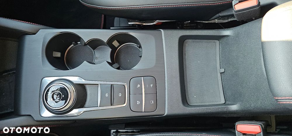 Ford Kuga 2.5 FHEV AWD ST-Line X - 17