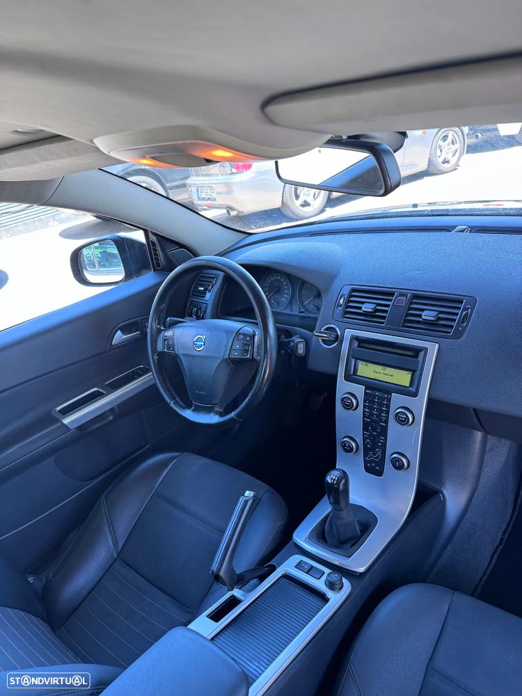 Volvo C30 1.6 D - 12
