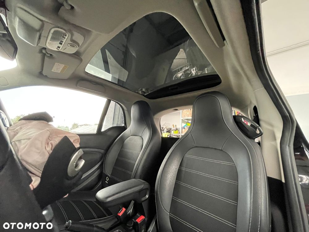 Smart Fortwo EQ Brabus Style - 12