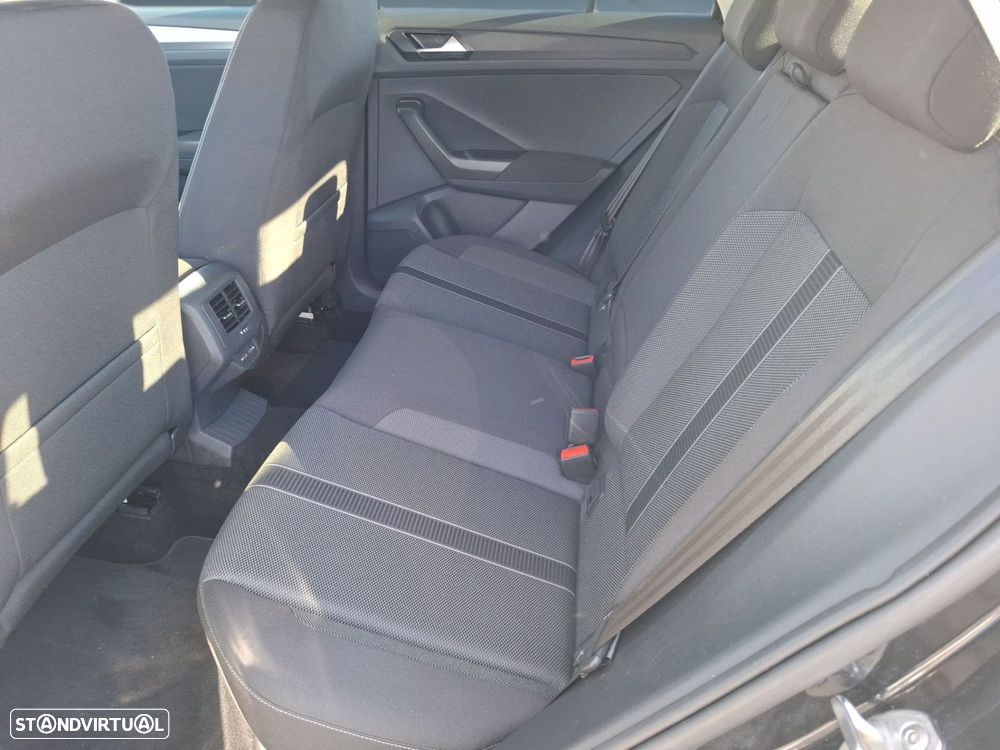 VW T-Roc 1.0 TSI Urban - 14