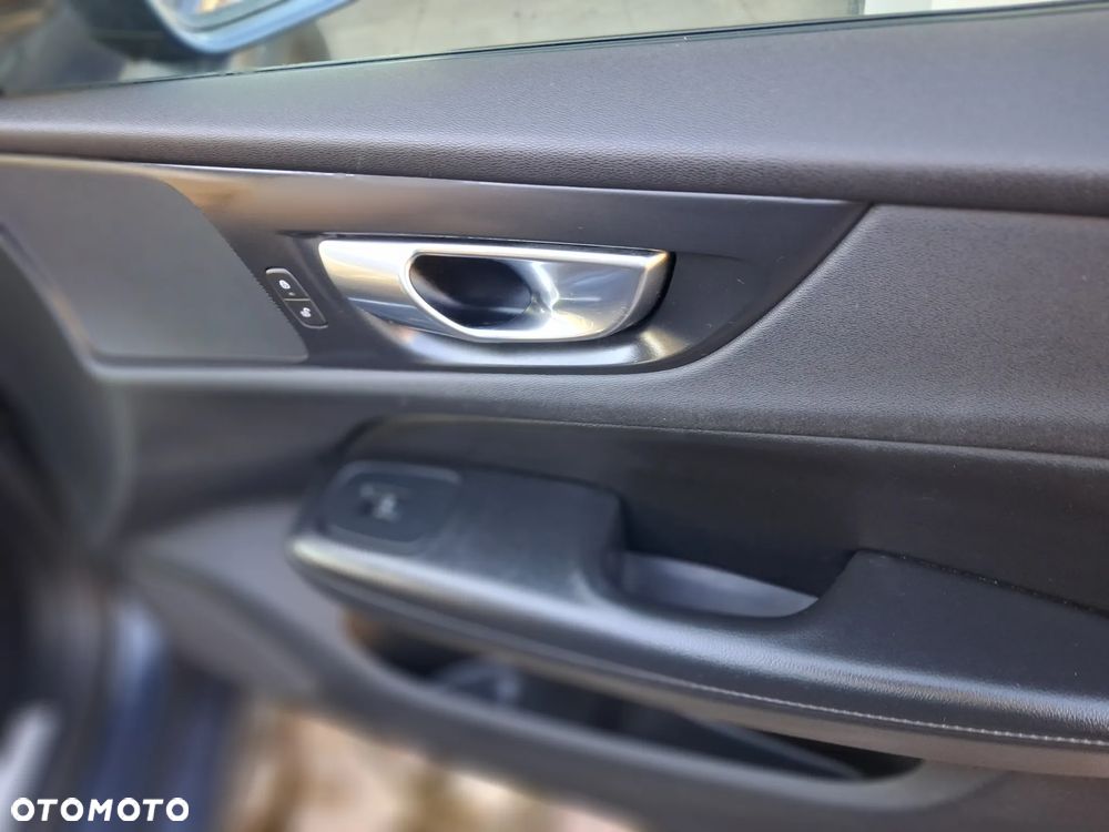 Volvo V60 - 19