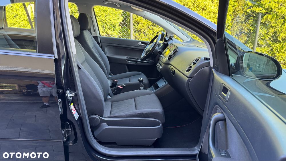 Volkswagen Golf Plus 2.0 TDI Comfortline - 25