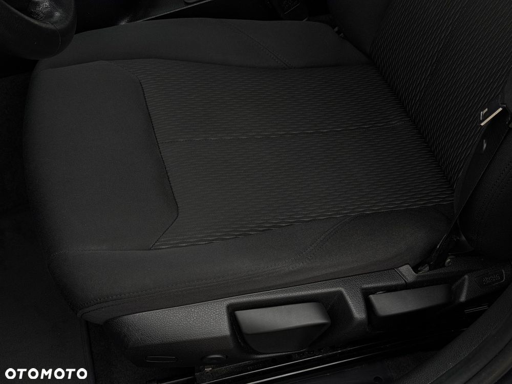 BMW Seria 1 118d - 14