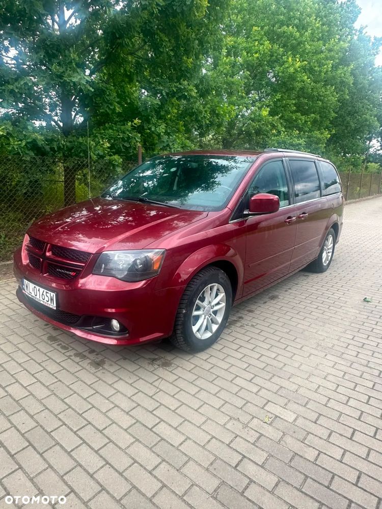 Dodge Grand Caravan - 2