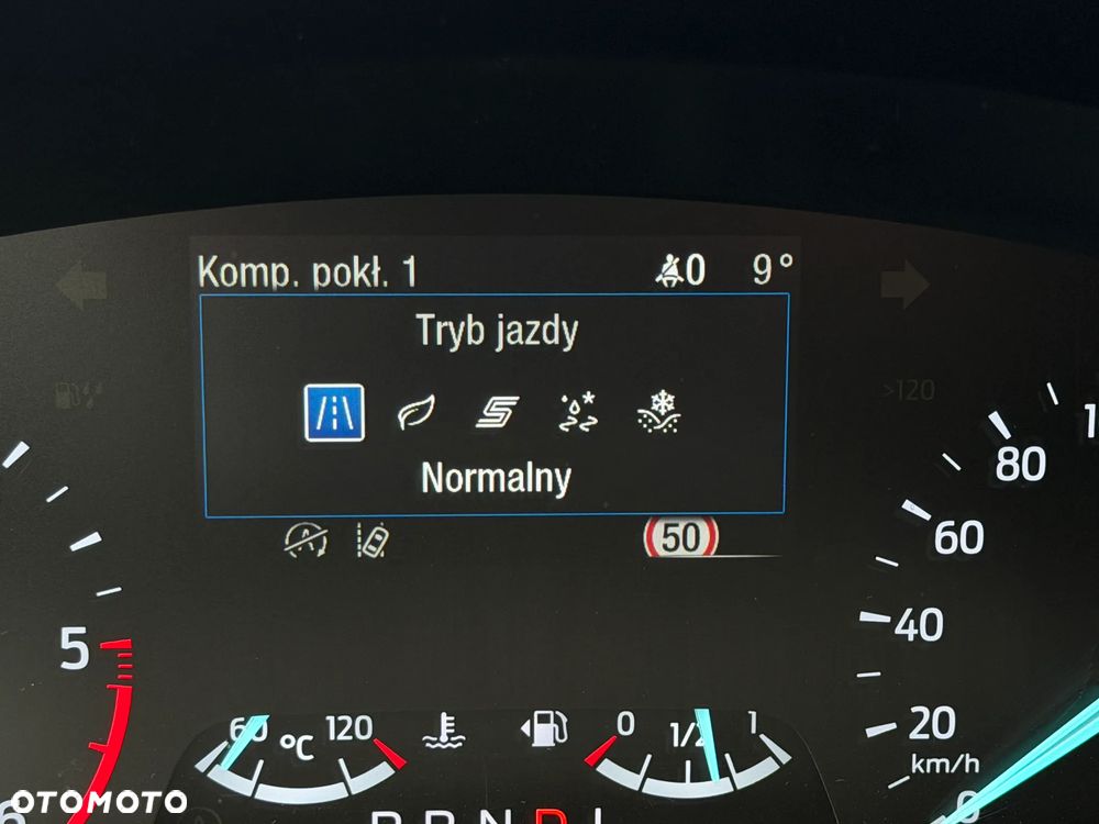 Ford Kuga 1.5 EcoBlue FWD Titanium - 27