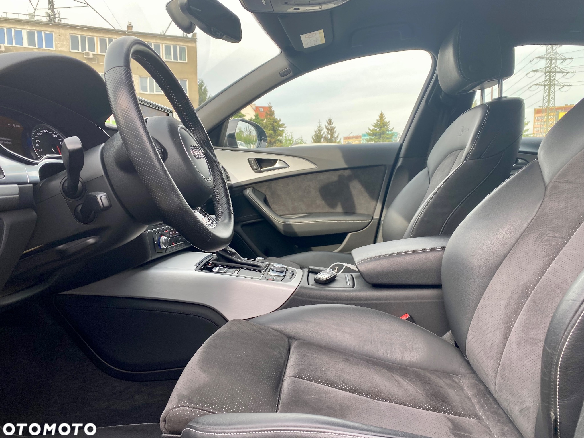 Audi A6 Avant 2.0 TDI Ultra S tronic - 13